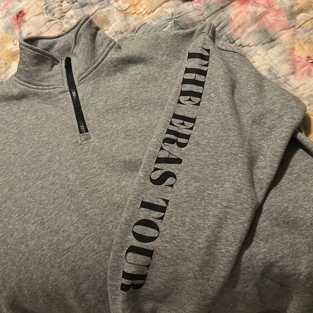 Taylor Swift The Eras Tour Official Merch Gray 3/4 zip mock neck pullover